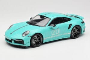 Porsche 911 992 Turbo S Sport Design Package Racing Green Minichamps 1:18 155069175 Diecast