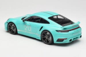 Porsche 911 992 Turbo S Sport Design Package Racing Green Minichamps 1:18 155069175 Diecast — photo 5 of 6