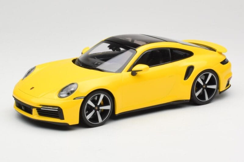 Porsche 911 992 Turbo S Yellow Minichamps 1:18 155069071 Diecast