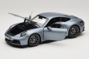 Porsche 911 992.2 Carrera Polar Silver Metallic Norev 1:18 187170 Diecast — photo 2 of 8