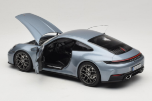 Porsche 911 992.2 Carrera Polar Silver Metallic Norev 1:18 187170 Diecast — photo 5 of 8