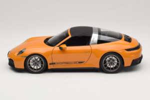 Porsche 911 992.2 Targa 4 GTS Bahama Yellow Norev 1:18 187190 Diecast — photo 6 of 10
