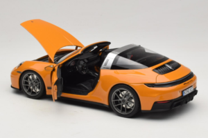 Porsche 911 992.2 Targa 4 GTS Bahama Yellow Norev 1:18 187190 Diecast — photo 7 of 10