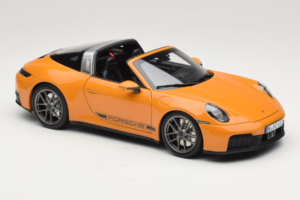 Porsche 911 992.2 Targa 4 GTS Bahama Yellow Norev 1:18 187190 Diecast — photo 8 of 10