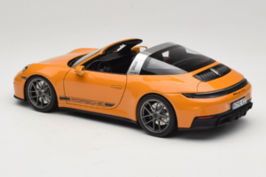 Porsche 911 992.2 Targa 4 GTS Bahama Yellow Norev 1:18 187190 Diecast — photo 9 of 10