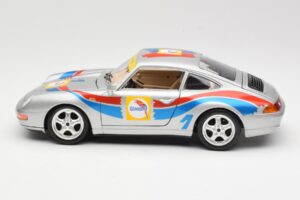 Porsche 911 993 Carrera Cup #1 1993 Bburago 1:18 3050-M2 Diecast — photo 4 of 8