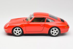 Porsche 911 993 Carrera Red Bburago 1:18 3050 Diecast — photo 4 of 8