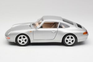 Porsche 911 993 Carrera Silver Bburago 1:18 3050-M1 Diecast — photo 3 of 8