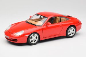 Porsche 911 996 Carrera 4 Red Bburago 1:18 30085 Diecast