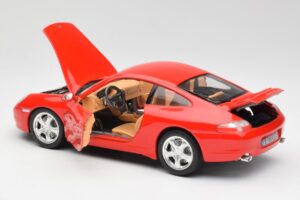 Porsche 911 996 Carrera 4 Red Bburago 1:18 30085 Diecast — photo 5 of 8