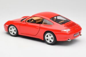 Porsche 911 996 Carrera 4 Red Bburago 1:18 30085 Diecast — photo 7 of 8