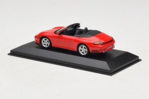 Porsche 911 996 Carrera 4S Cabriolet Red Minichamps 1:43 400062831 Diecast — photo 3 of 4