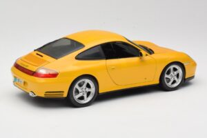 Porsche 911 996 Carrera 4S Yellow Maisto 1:18 WAP02101610 Diecast — photo 3 of 8