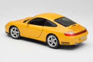 Porsche 911 996 Carrera 4S Yellow Maisto 1:18 WAP02101610 Diecast — photo 7 of 8
