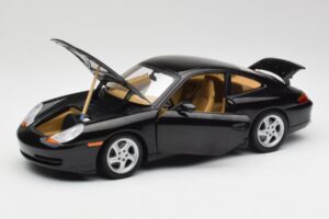 Porsche 911 996 Carrera Black Gate 1:18 1043 Diecast — photo 2 of 8