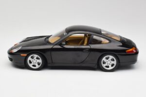 Porsche 911 996 Carrera Black Gate 1:18 1043 Diecast — photo 4 of 8