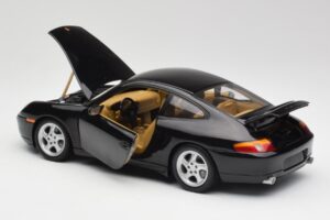 Porsche 911 996 Carrera Black Gate 1:18 1043 Diecast — photo 5 of 8
