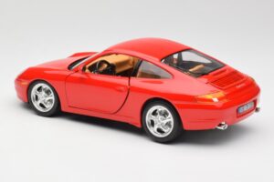 Porsche 911 996 Carrera Red Bburago 1:18 3385 Diecast — photo 7 of 8