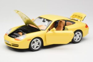 Porsche 911 996 Carrera Yellow Bburago 1:18 30085-M1 Diecast — photo 2 of 8