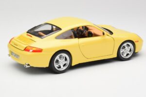 Porsche 911 996 Carrera Yellow Bburago 1:18 30085-M1 Diecast — photo 3 of 8