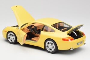 Porsche 911 996 Carrera Yellow Bburago 1:18 30085-M1 Diecast — photo 5 of 8