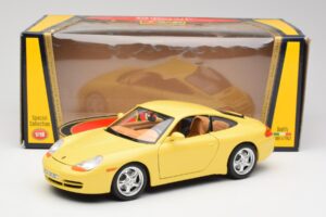 Porsche 911 996 Carrera Yellow Bburago 1:18 30085-M1 Diecast — photo 8 of 8