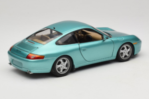Porsche 911 996 Green Metallic UT Models 1:18 27901 Diecast — photo 3 of 8