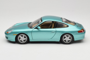 Porsche 911 996 Green Metallic UT Models 1:18 27901 Diecast — photo 4 of 8