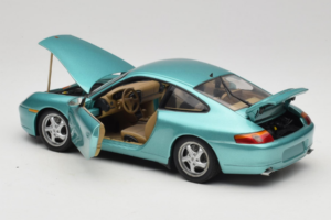 Porsche 911 996 Green Metallic UT Models 1:18 27901 Diecast — photo 5 of 8