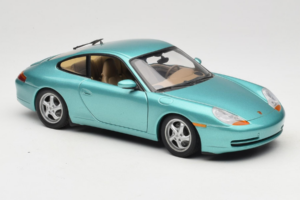 Porsche 911 996 Green Metallic UT Models 1:18 27901 Diecast — photo 6 of 8