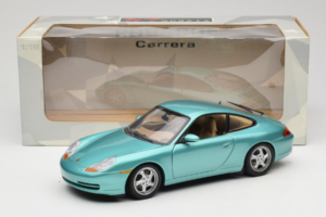 Porsche 911 996 Green Metallic UT Models 1:18 27901 Diecast — photo 8 of 8