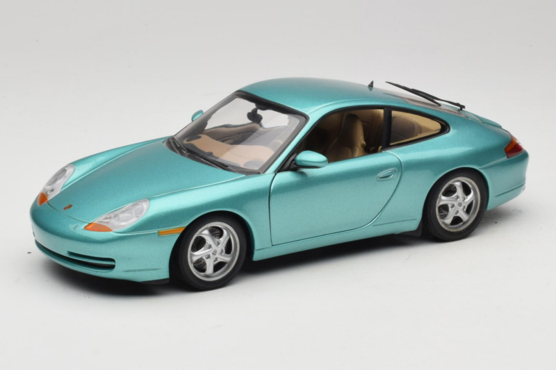 Porsche 911 996 Green Metallic UT Models 1:18 27901 Diecast