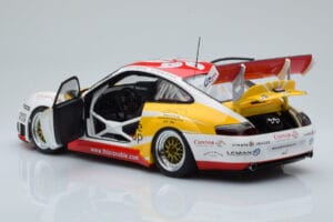 Porsche 911 996 GT3 RSR #68 M. Marsh FIA GT Zhuhai 2005 AUTOart 1:18 80582 Diecast — photo 5 of 8