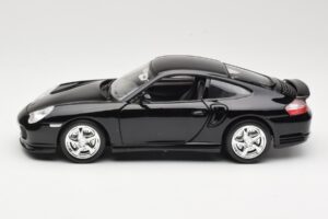 Porsche 911 996 Turbo Black Bburago 1:18 18-12030 Diecast — photo 4 of 8
