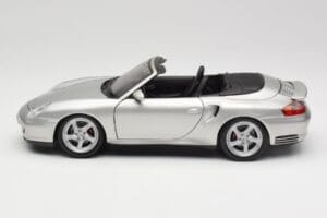 Porsche 911 996 Turbo Cabriolet Silver Maisto 1:18 31660 Diecast — photo 4 of 8
