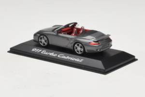 Porsche 911 997 Turbo Cabriolet Grey Metallic Minichamps 1:43 WAP02015216 Diecast — photo 3 of 5