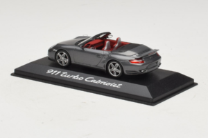 Porsche 911 997 Turbo Cabriolet Grey Metallic Minichamps 1:43 WAP02015218 Diecast — photo 3 of 4