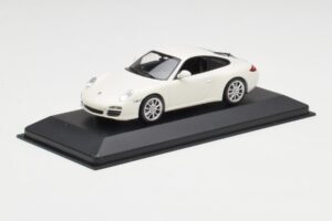Porsche 911 997 Carrera 4S Carrara White Minichamps 1:43 403066431 Diecast — photo 2 of 4
