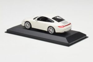 Porsche 911 997 Carrera 4S Carrara White Minichamps 1:43 403066431 Diecast — photo 3 of 4