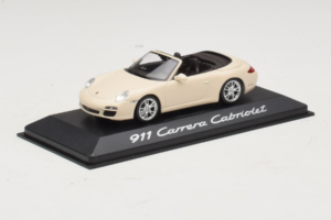 Porsche 911 997 Carrera Cabriolet White Minichamps 1:43 WAP02001118 Diecast — photo 2 of 5