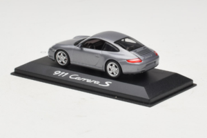 Porsche 911 997 Carrera S Grey Metallic Minichamps 1:43 WAP02010116-R1 Diecast — photo 3 of 4