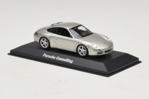Porsche 911 997 Carrera Silver Metallic Minichamps 1:43 WAP02011515 Diecast — photo 2 of 5