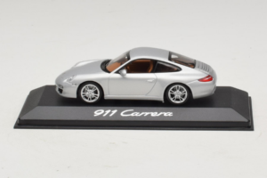 Porsche 911 997 Carrera Silver Metallic Minichamps 1:43 WAP02001218 Diecast