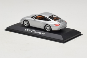 Porsche 911 997 Carrera Silver Metallic Minichamps 1:43 WAP02001218 Diecast — photo 3 of 5