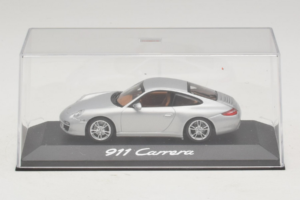Porsche 911 997 Carrera Silver Metallic Minichamps 1:43 WAP02001218 Diecast — photo 4 of 5