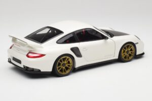 Porsche 911 997 GT2 RS White & Gold Wheels Minichamps 1:18 100069406 Diecast — photo 3 of 8