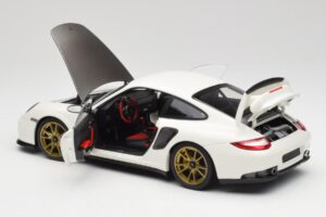 Porsche 911 997 GT2 RS White & Gold Wheels Minichamps 1:18 100069406 Diecast — photo 5 of 8