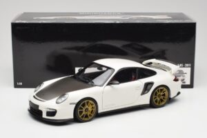 Porsche 911 997 GT2 RS White & Gold Wheels Minichamps 1:18 100069406 Diecast — photo 8 of 8