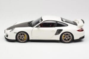 Porsche 911 997 GT2 RS White Minichamps 1:18 100069400 Diecast — photo 4 of 8