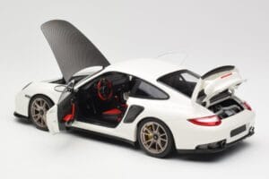 Porsche 911 997 GT2 RS White Minichamps 1:18 100069400 Diecast — photo 5 of 8